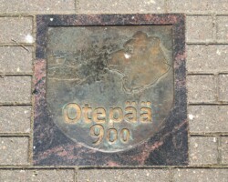 Tehtud tööd: disain, pronksivalu, viimistlus, paigaldus
Foto: Bruno Kadak