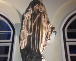 Tehtud tööd: modelleerimine, pronksivalu, viimistlus, paigaldus
Foto: Bruno Kadak