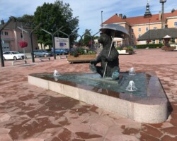 Tehtud tööd: modelleerimine, pronksivalu, viimistlus, paigaldus
Foto: Bruno Kadak