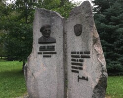 Tehtud tööd: pronksivalu, viimistlus, paigaldus
Foto: Bruno Kadak